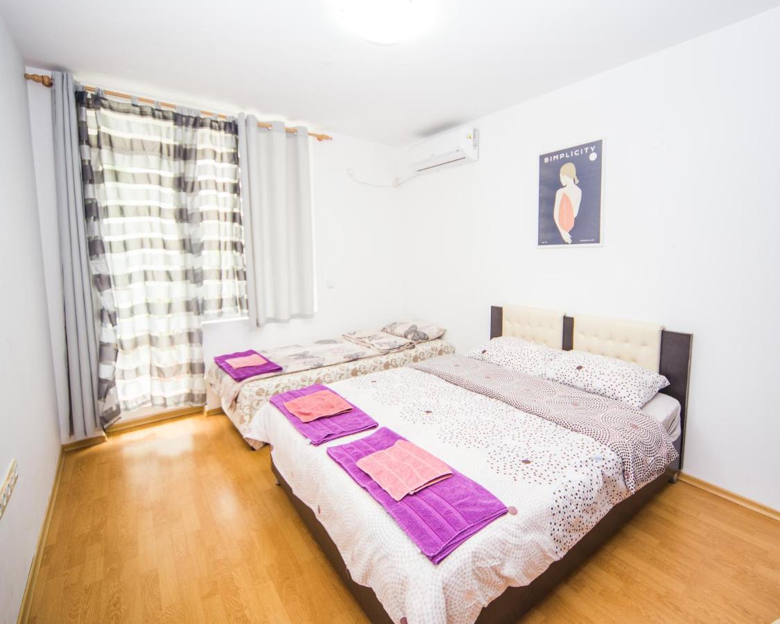 Super Center - Apartment On "Kiril & Metodi" Square بورغاس المظهر الخارجي الصورة